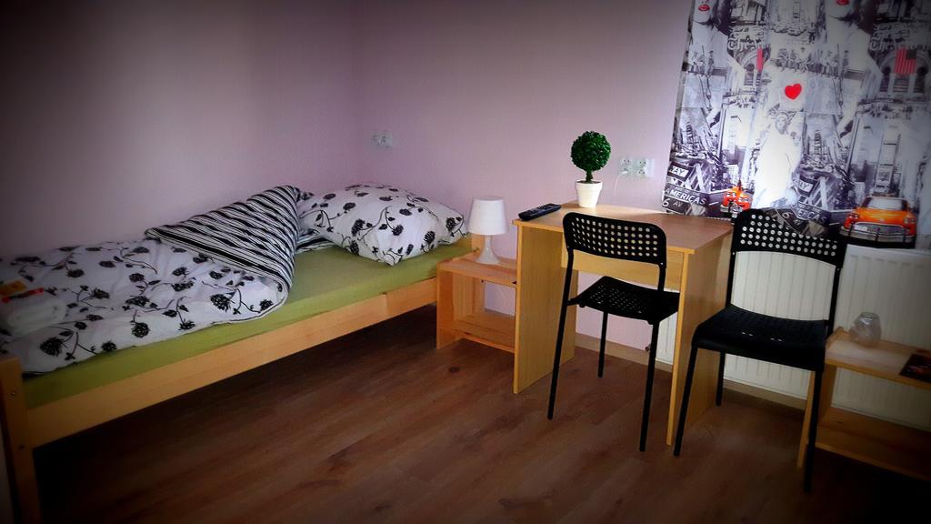 Hostel Puzzle - Jezyce Poznan Exterior photo