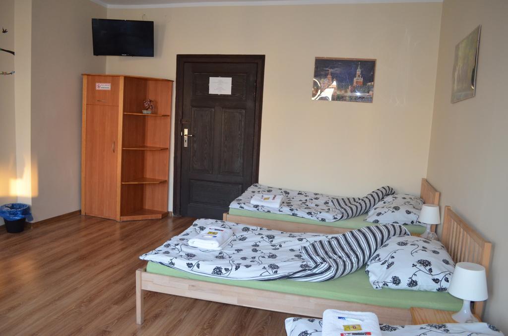 Hostel Puzzle - Jezyce Poznan Exterior photo